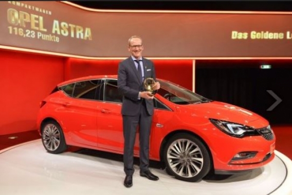 Der neue Astra gewinnt das Goldene Lenkrad 2015